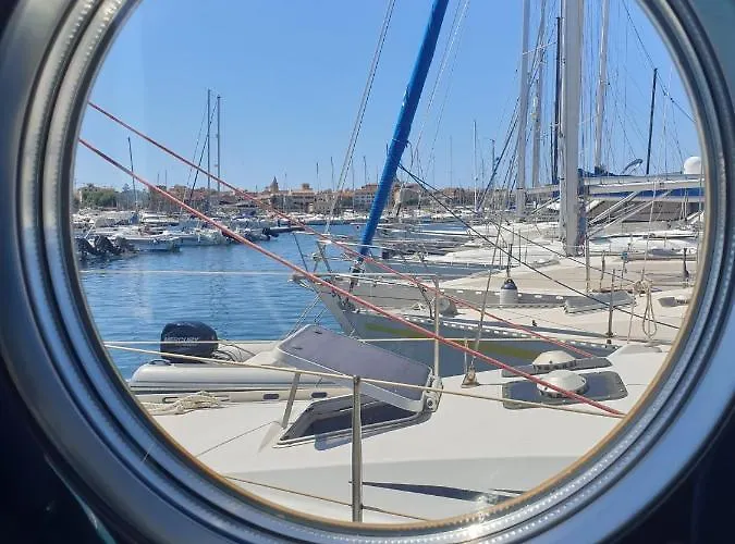 Botel Houseboat Seabreeze Alghero