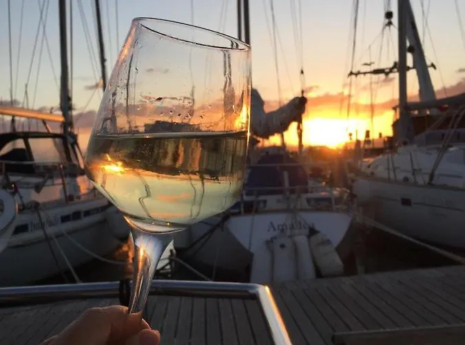 Botel Houseboat Seabreeze Alghero