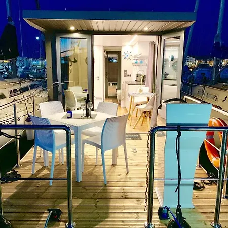 Hotel en barco Houseboat Seabreeze Alguer