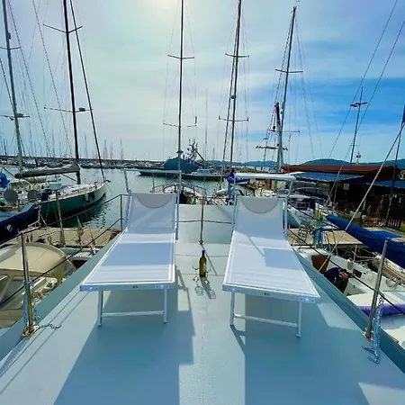 Houseboat Seabreeze *