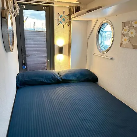 Houseboat Seabreeze *