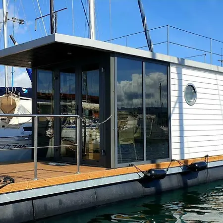 Ботель Houseboat Seabreeze *