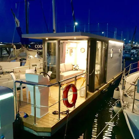 Hotel en barco Houseboat Seabreeze