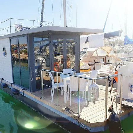Houseboat Seabreeze Hotel en barco Alguer