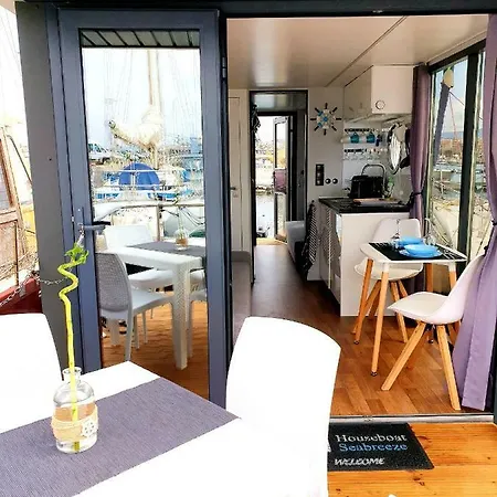 Hotel en barco Houseboat Seabreeze